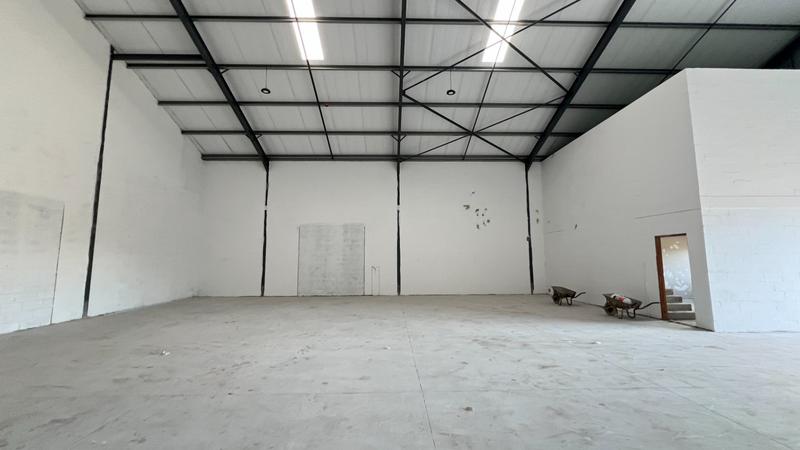 To Let commercial Property for Rent in Killarney Gardens Western Cape